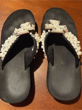 Vintage Grazie Rhinestone Cross Wedge Flip Flops 6